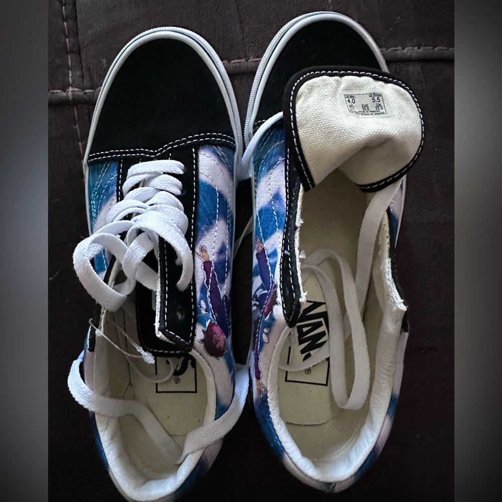 NWT Moana vans